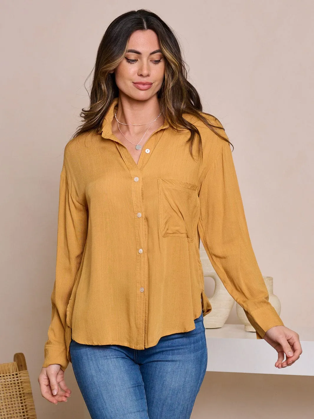 WOMEN'S LONG SLEEVE V-NECK BUTTON UP HIGH-LOW BLOUSE TOP