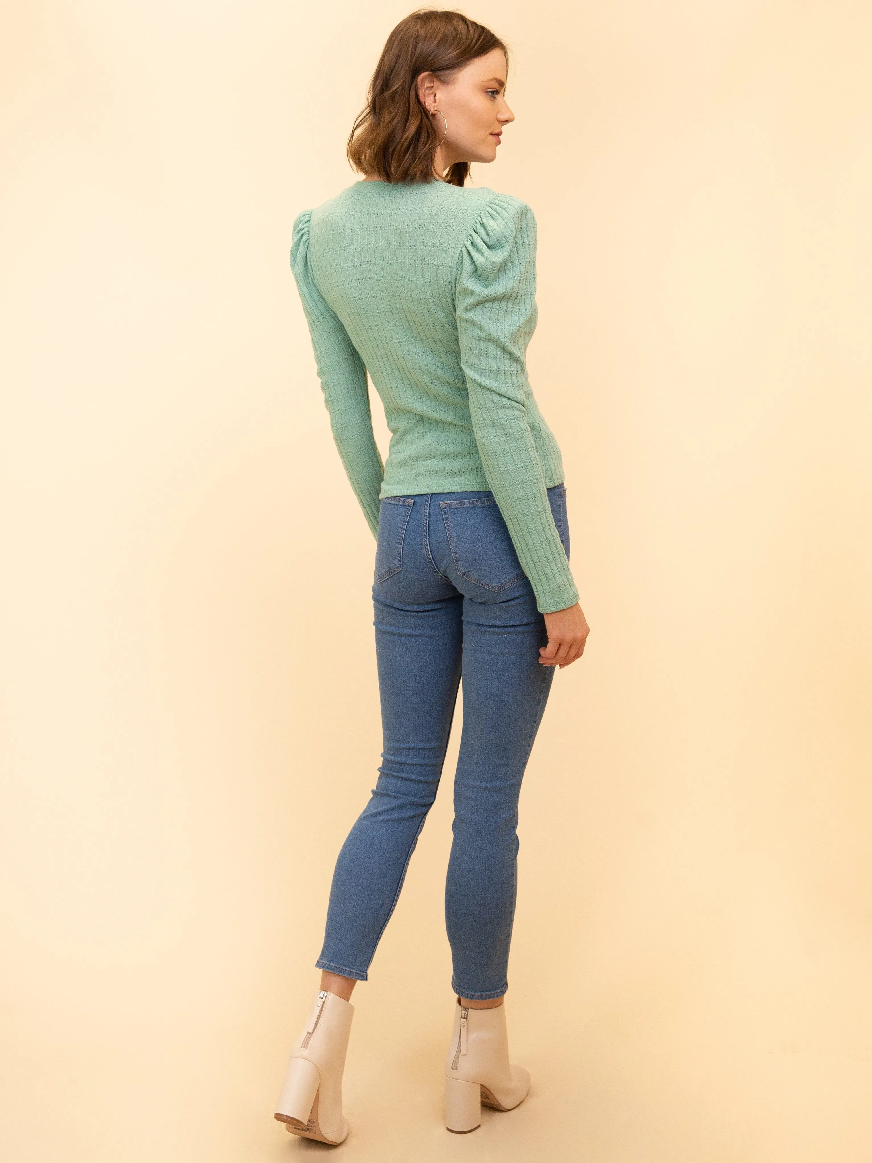 WOMEN'S LONG SLLEEVE PUFF SHOULDER KNIT TOP